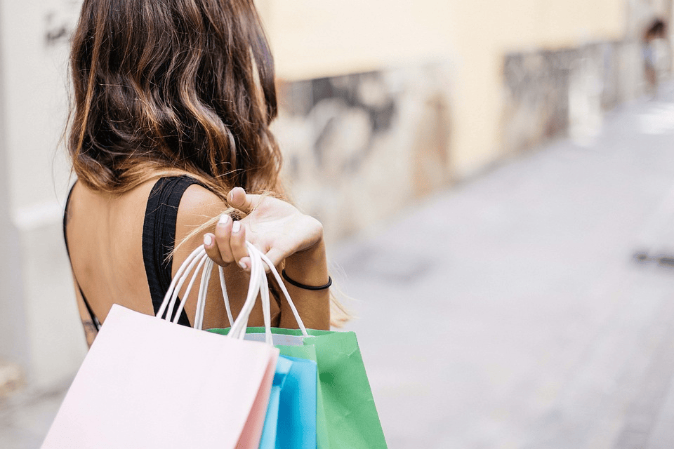 Sicilia Outlet Village di Agira: la mecca dello shopping di lusso in Sicilia