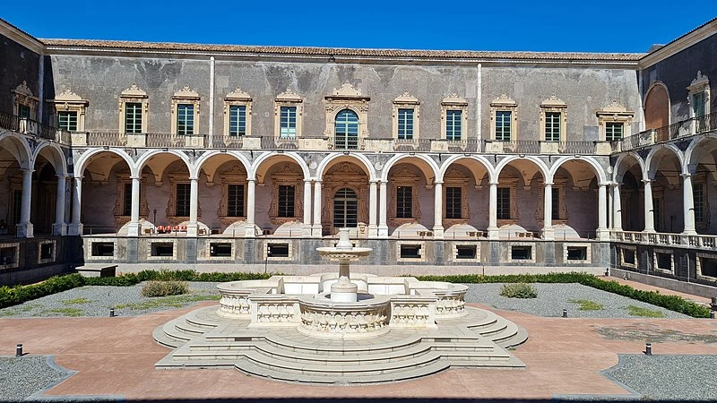 Il monastero dei benedettini a Catania