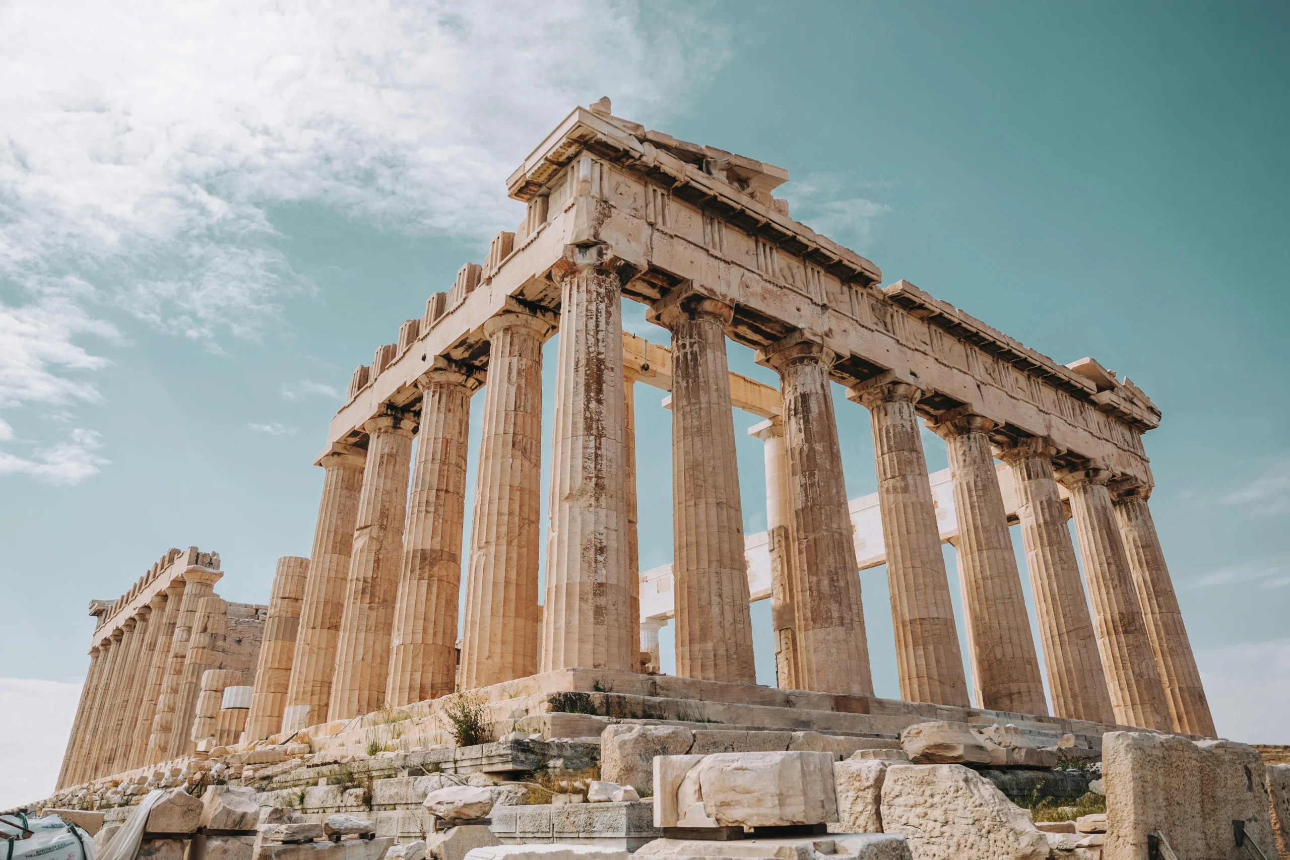 La Sicilia restituisce ad Atene un frammento del Partenone