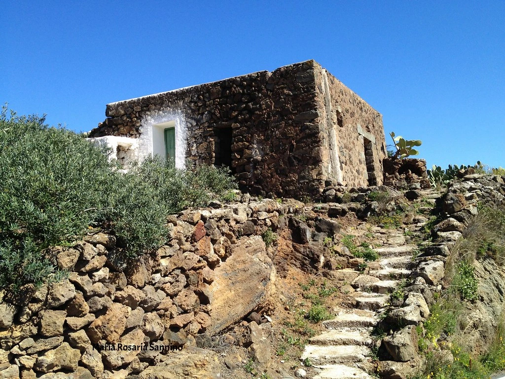 I dammusi di Pantelleria: storia e curiosità sulle tipiche abitazioni pantesche