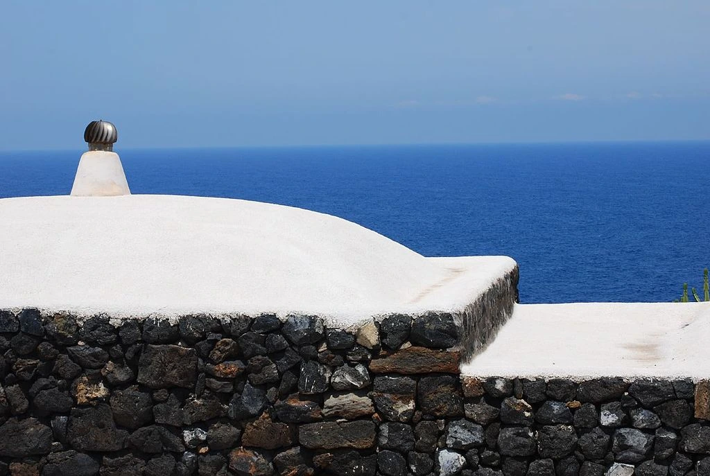 I dammusi di Pantelleria: storia e curiosità sulle tipiche abitazioni pantesche