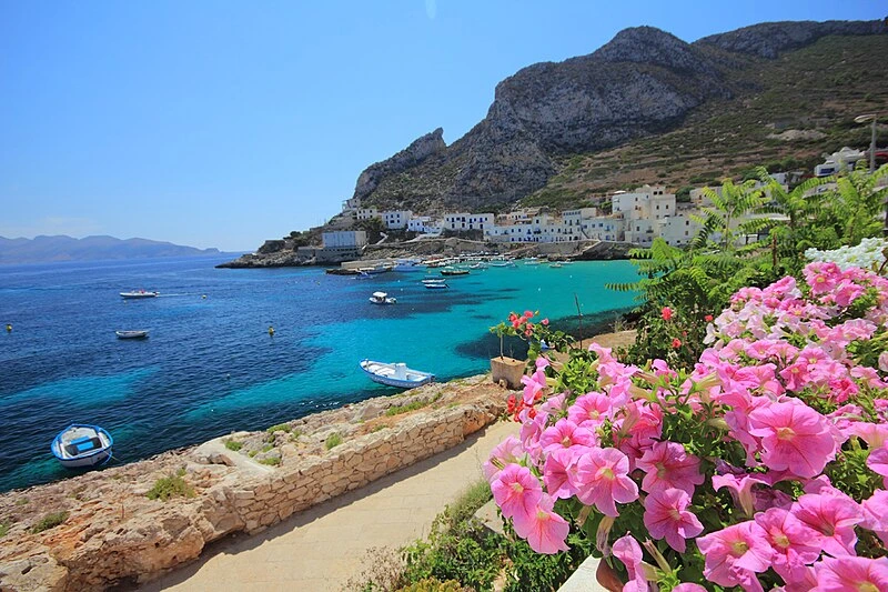 Traghetti per la Sicilia tutte le informazioni utili per raggiungere la Sicilia in traghetto